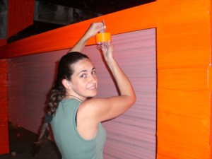 Queria malhar braço? Vai construir uma parede!